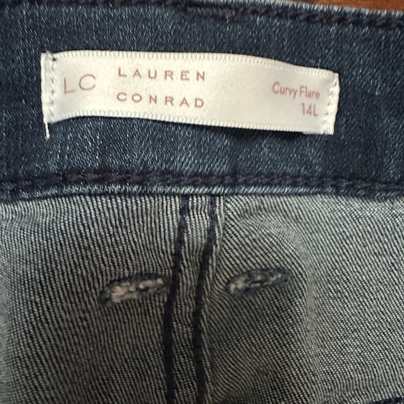 Women’s Lauren Conrad Dark Blue Wide Leg Jeans with Raw Hem size 14 - Picture 4 of 5